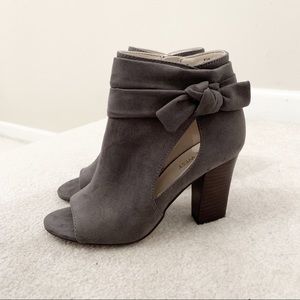 Gray Open Toe Bow Booties